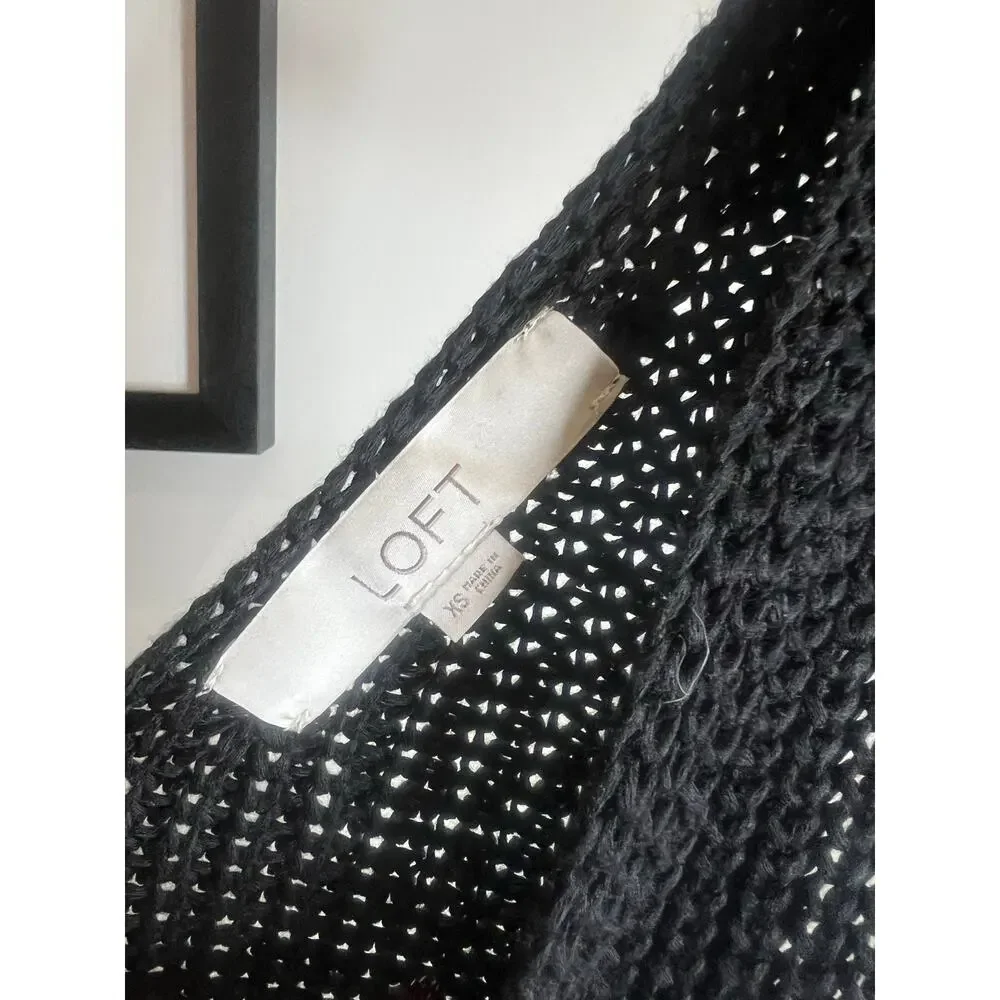 V-Nevk Sweater Tank - Picture 5 of 6